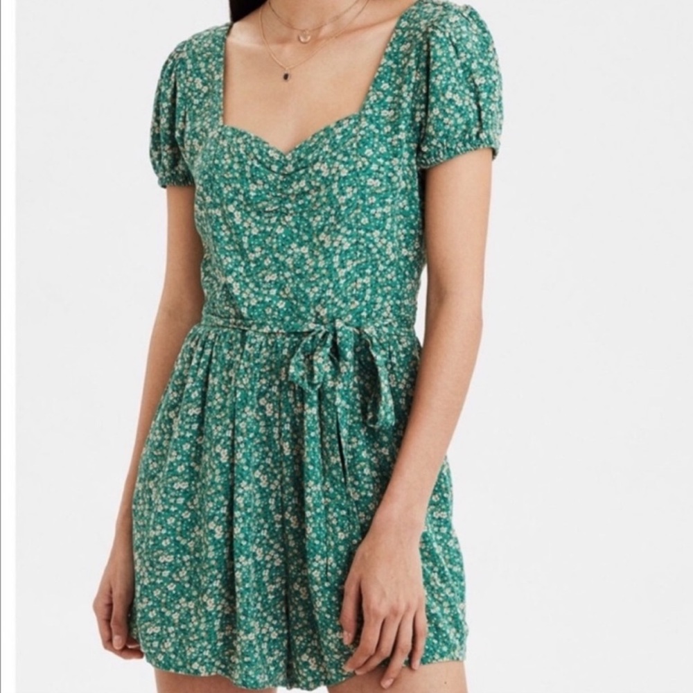 American Eagle Green Floral Short Sleeve Romper